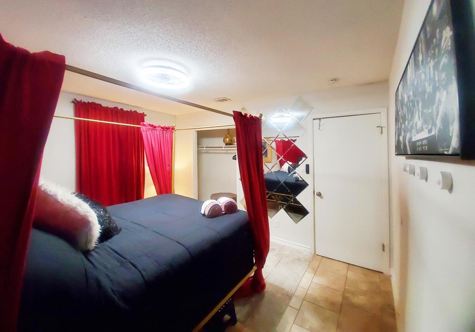 Austin Uncommon Room Rentals Exterior photo
